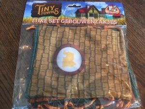 White Goblin Games: Tiny Towns Luxe set Gebouwenzakjes 